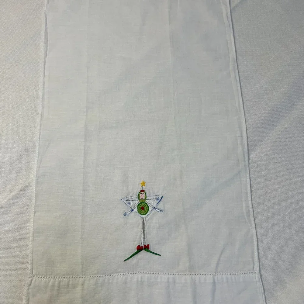 FIRM!  (2) Kitchen/Bar Towels
